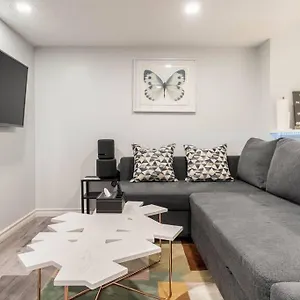 Cozy Nest Basement Unit Apartment Hamilton