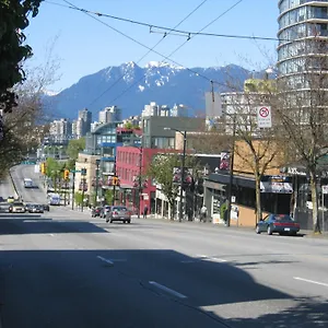 Charming Heritage With Mountain And City Views Apartment Vancouver