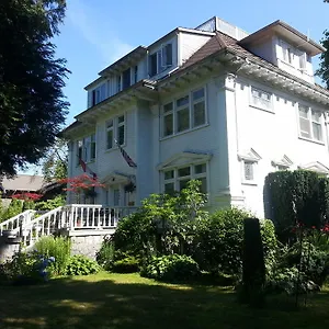 3* Konukevi Balfour House